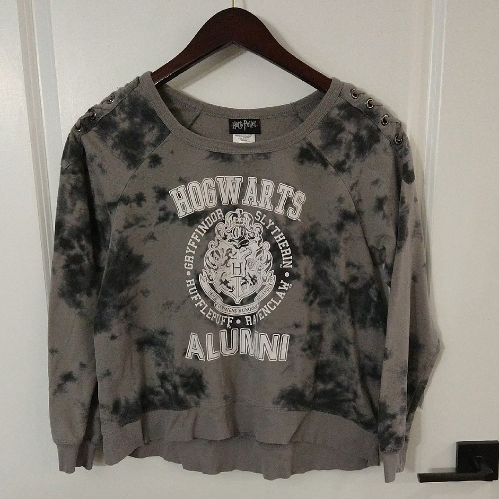 Harry Potter Grey Tie-Dye Hogwarts Alumni Sweater